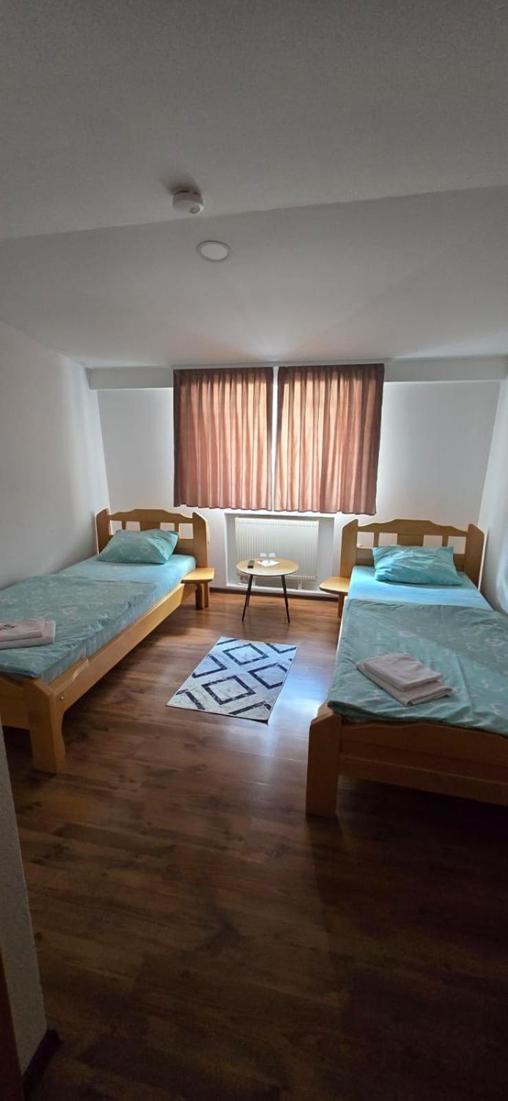 Motel KULA Cazin Exterior foto